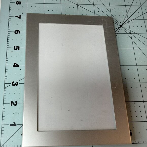 Silver Metal Picture Frame Industrial Minimalist Easel Shelf Desktop 4 x 6 - Picture 2 of 5